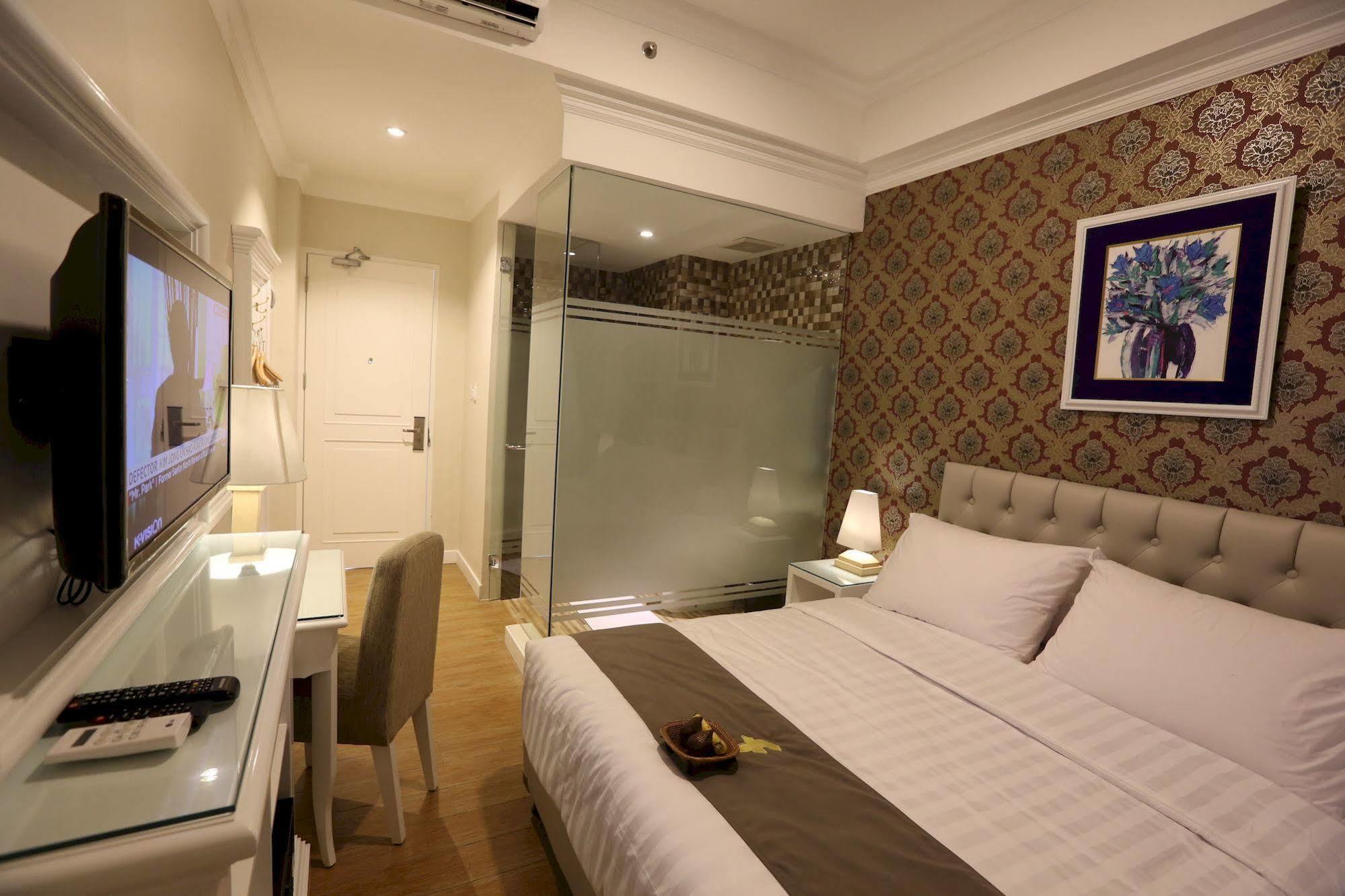 F Hotel Jakarta Exterior photo